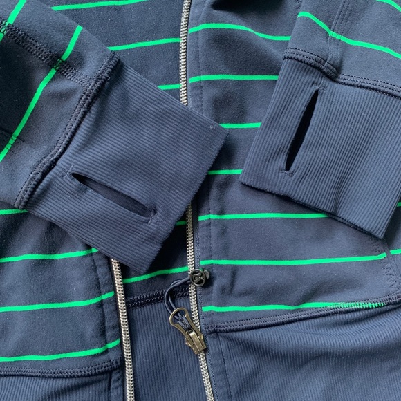 LuLu zip up - Picture 3 of 5
